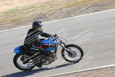 media/Feb-05-2023-Classic Track Day (Sun) [[c35aca4a42]]/Group 3/session 1 turn 9/